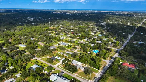 $700,000 | 3336 8th Street, Vero Beach, FL 32968