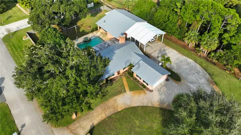 $700,000 | 3336 8th Street, Vero Beach, FL 32968