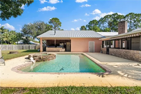 $700,000 | 3336 8th Street, Vero Beach, FL 32968