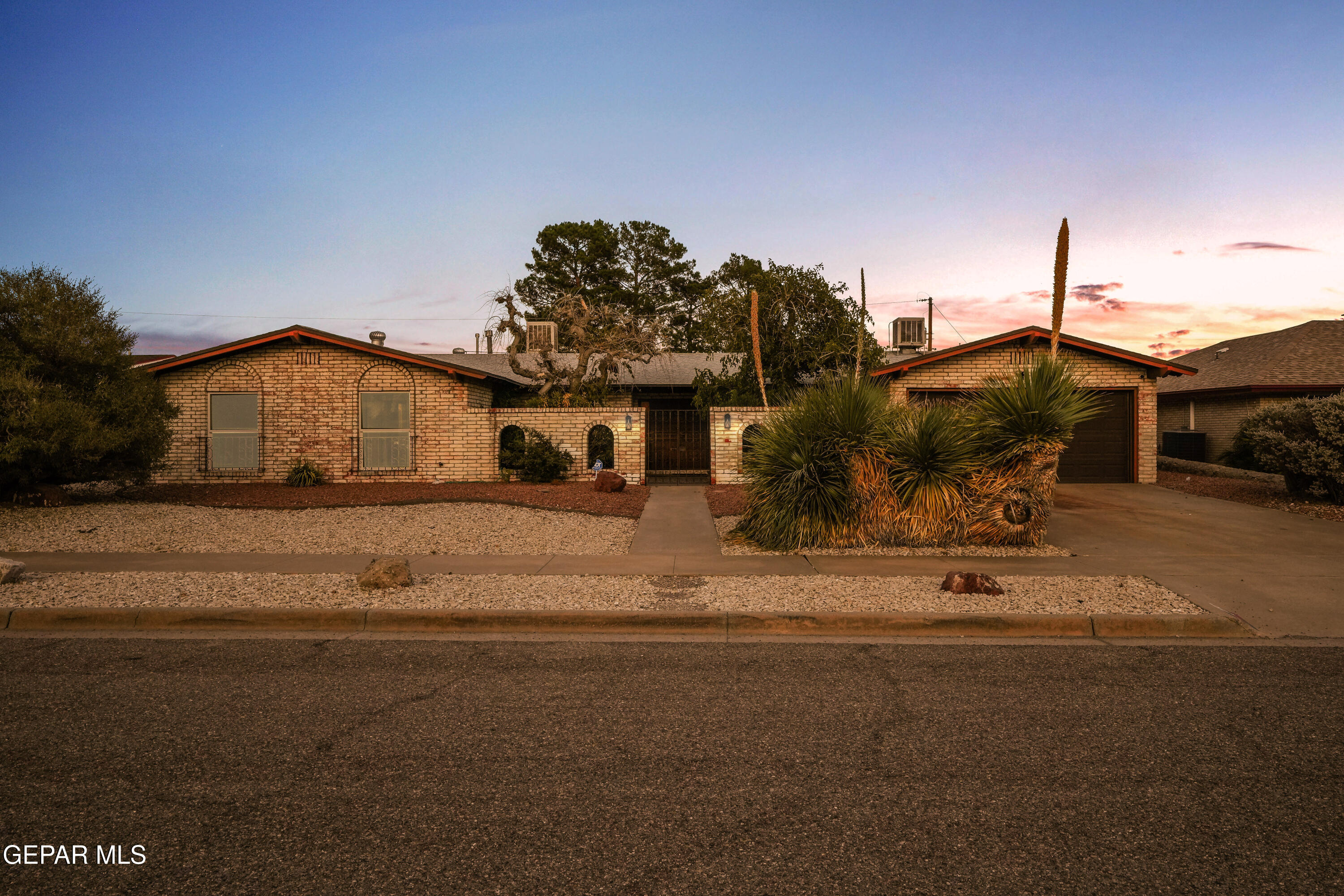 9002 Rancich Street El Paso, TX 79904 - Photo 1 of 38 9002 Rancich-1