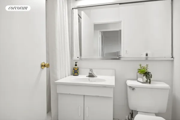 $595,000 | 575 Main Street, Unit 1408 | Roosevelt Island