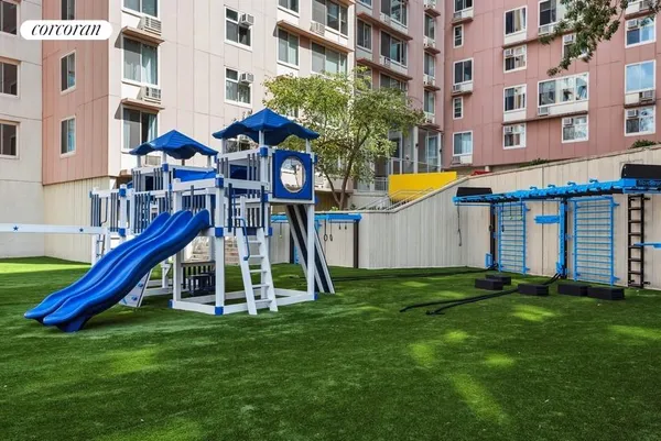 $595,000 | 575 Main Street, Unit 1408 | Roosevelt Island