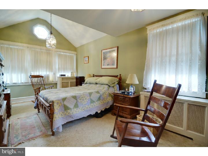 23 East Clearfield Road Havertown, PA 19083 - Photo 11 of 25 Bedroom - Main