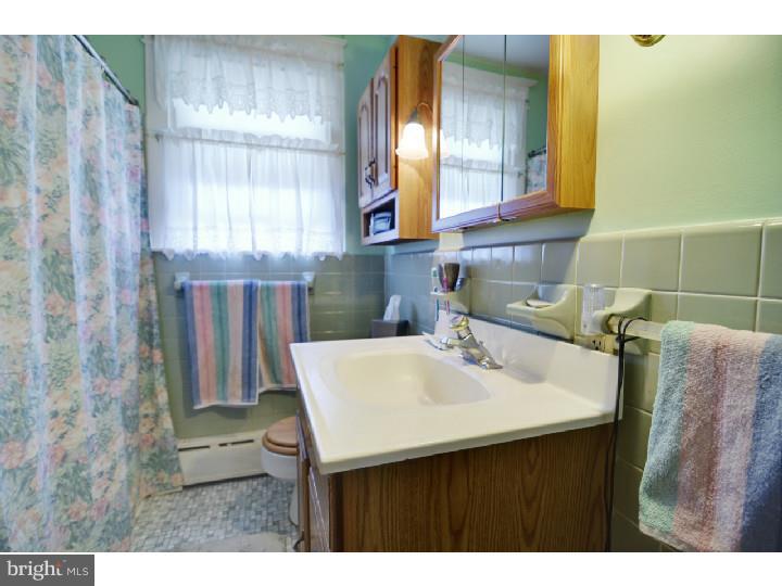 23 East Clearfield Road Havertown, PA 19083 - Photo 13 of 25 Bathroom
