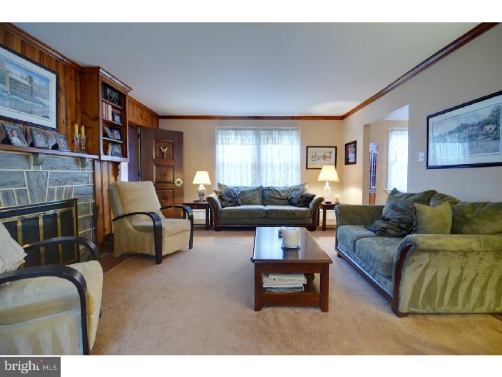 23 East Clearfield Road Havertown, PA 19083 - Photo 5 of 25 Living Room
