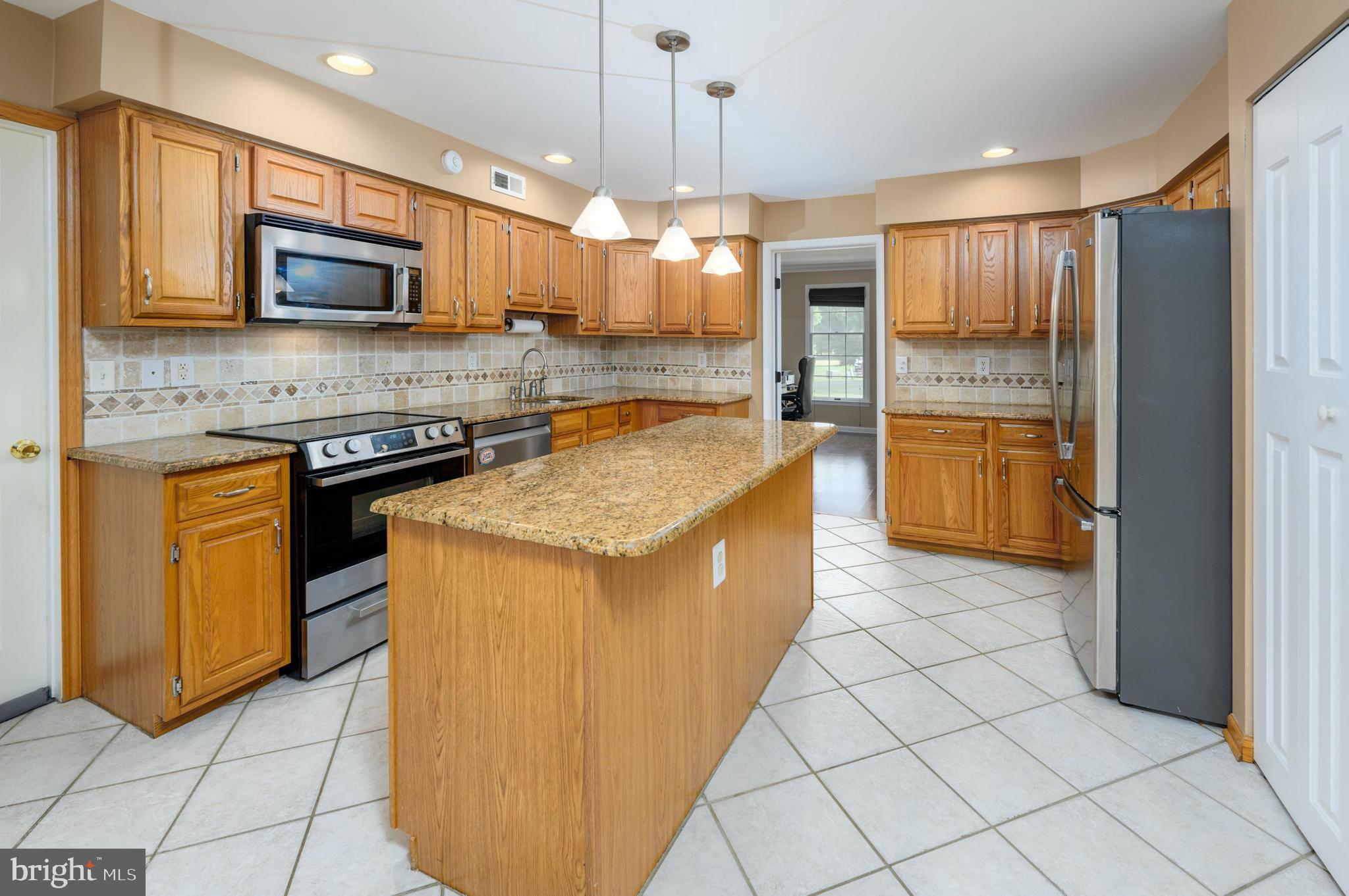 7 Fox Run Road Lumberton, NJ 08048 - Photo 5 of 26