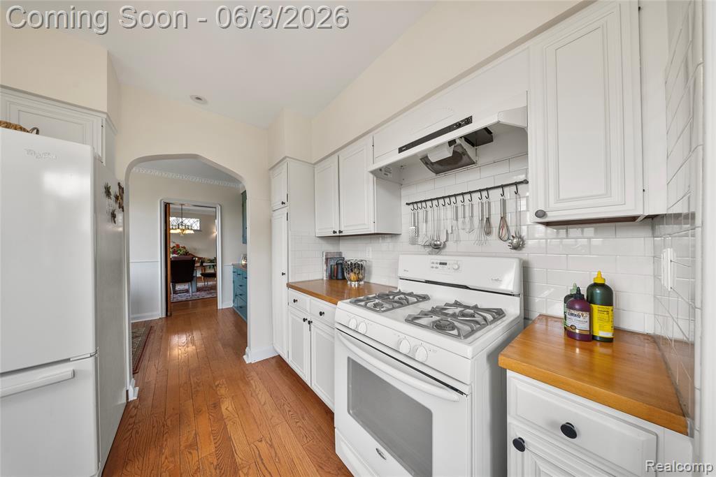2470 Riverside Drive Trenton, MI 48183 - Photo 46 of 78