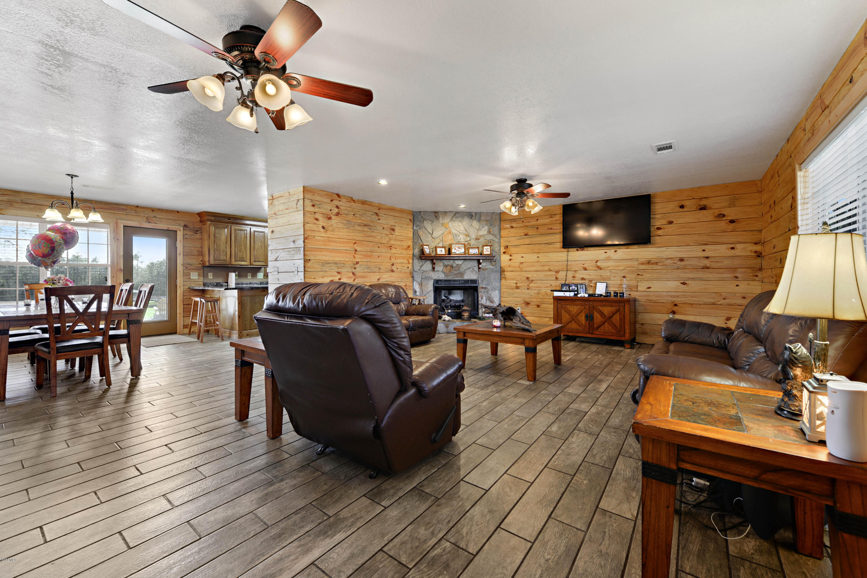 1399 Firetower Road Kiln, MS 39556 - Photo 3 of 36 Living Room