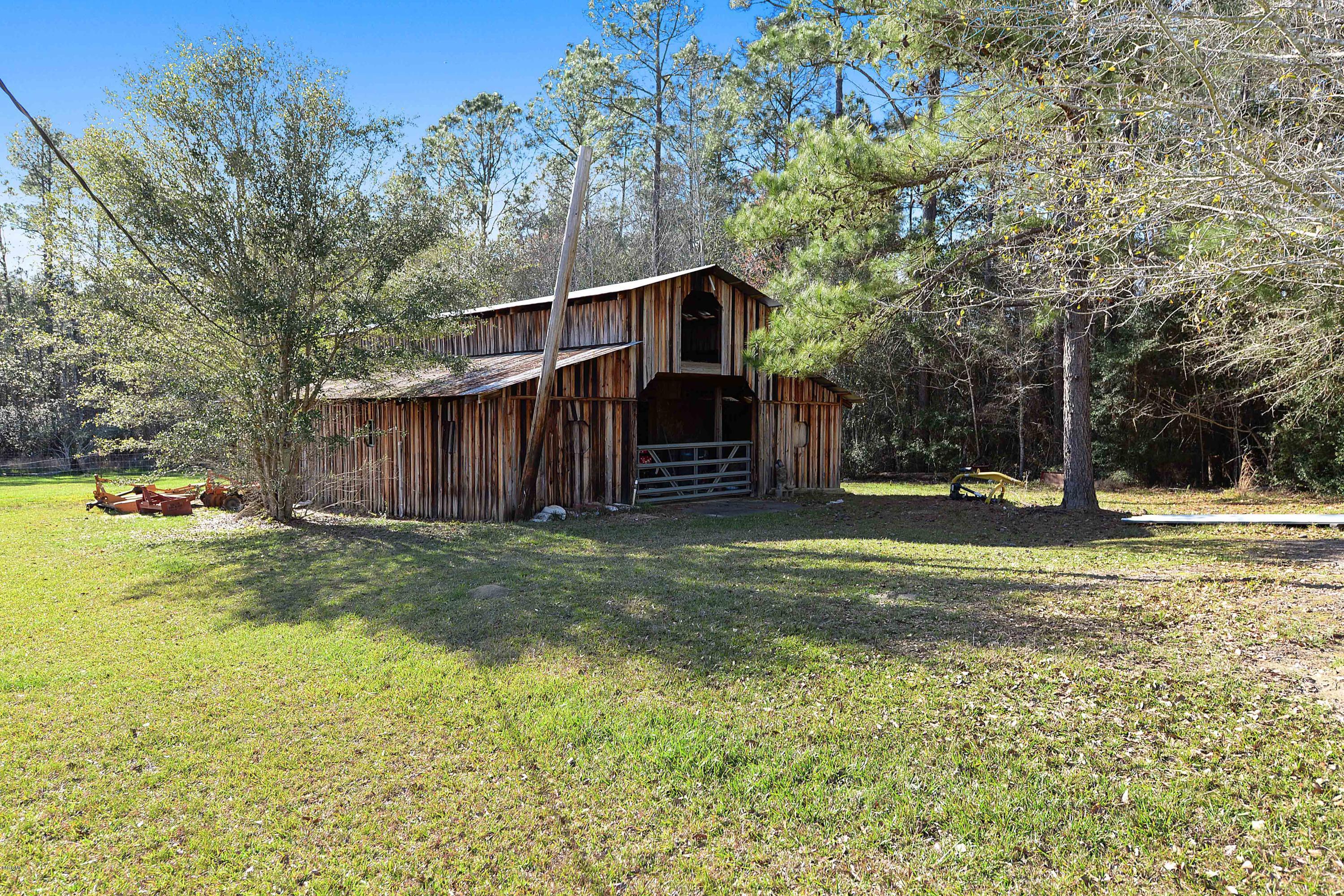 1399 Firetower Road Kiln, MS 39556 - Photo 5 of 36 Barn