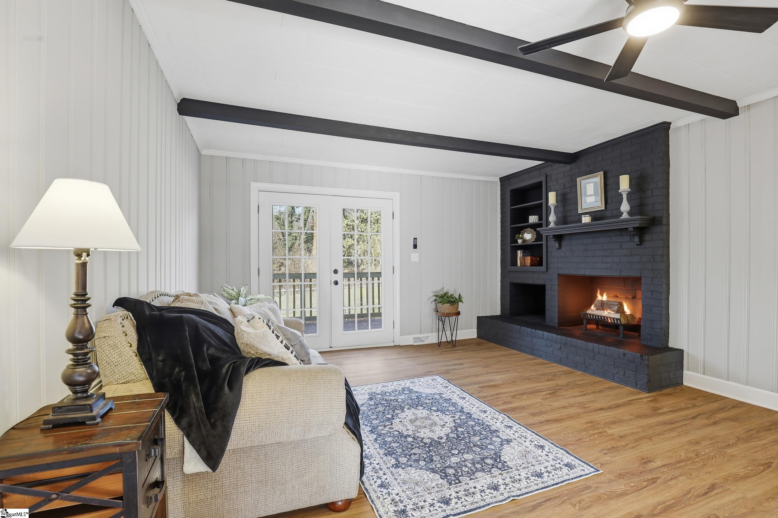 1614 Greenwood Road Laurens, SC 29360 - Photo 4 of 26