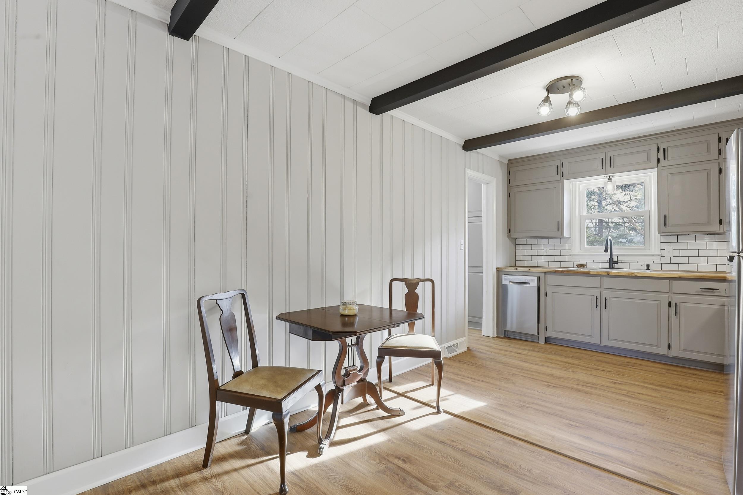 1614 Greenwood Road Laurens, SC 29360 - Photo 6 of 26