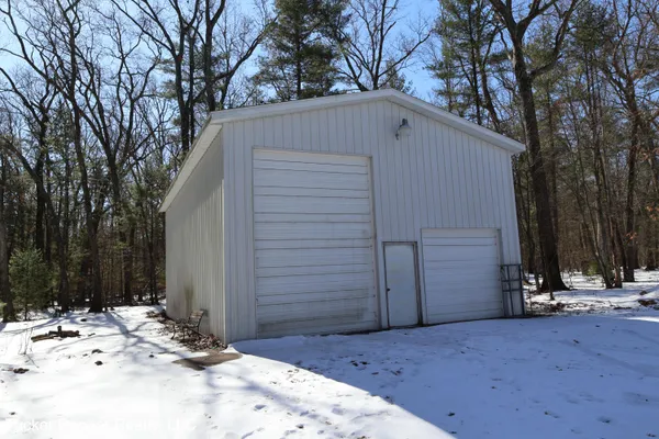$439,700 | 2447 West White Lake Drive, Whitehall, MI 49461