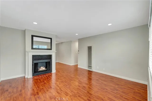 $3,150 | 605 20th Street, Unit C, Huntington Beach, CA 92648