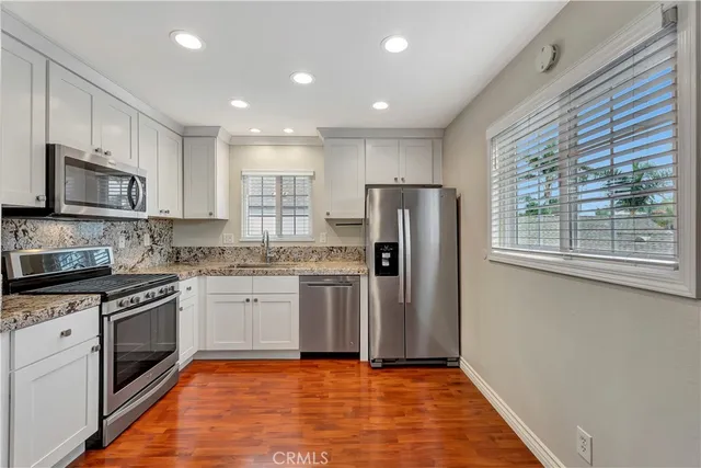 $3,150 | 605 20th Street, Unit C, Huntington Beach, CA 92648