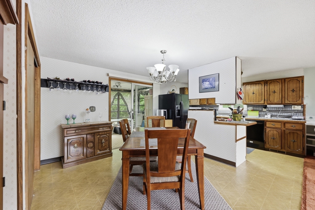 1303 Calkins Road Palmer, MA 01069 - Photo 7 of 34