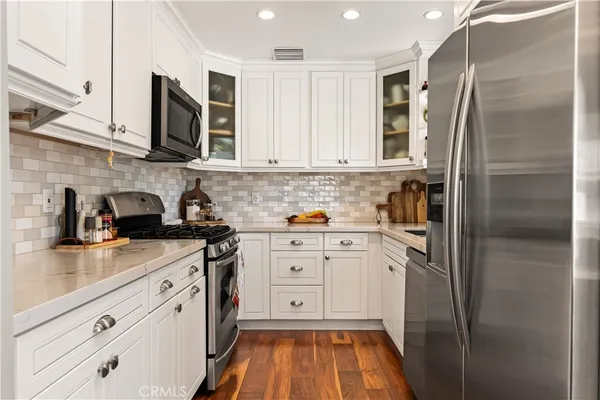 $595,000 | 10550 Sunland Boulevard, Unit 7, Sunland, CA 91040