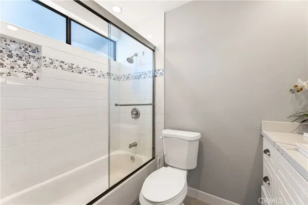 $595,000 | 10550 Sunland Boulevard, Unit 7, Sunland, CA 91040