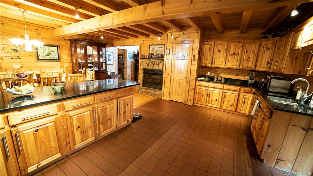 996 Hopewell Road Morganton, NC 28655 - Photo 17 of 32 Gallery Image 17