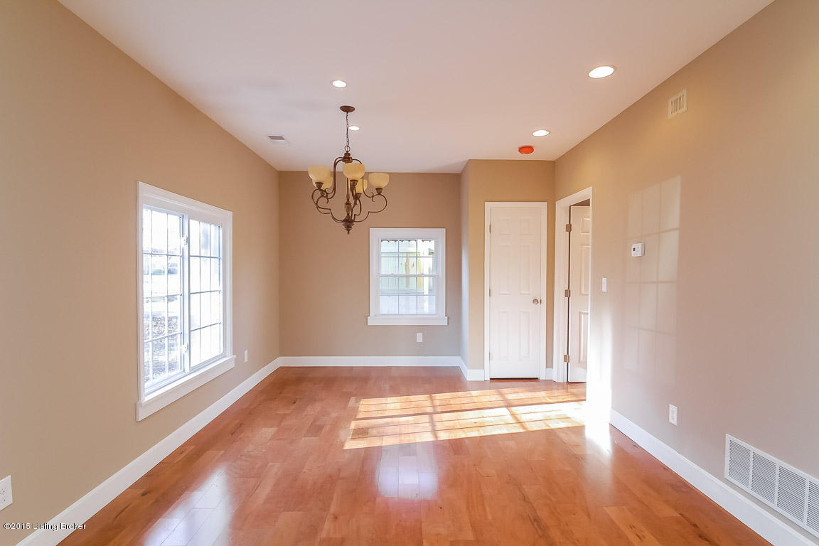 4636 Beaver Road Louisville, KY 40207 - Photo 14 of 73 0017