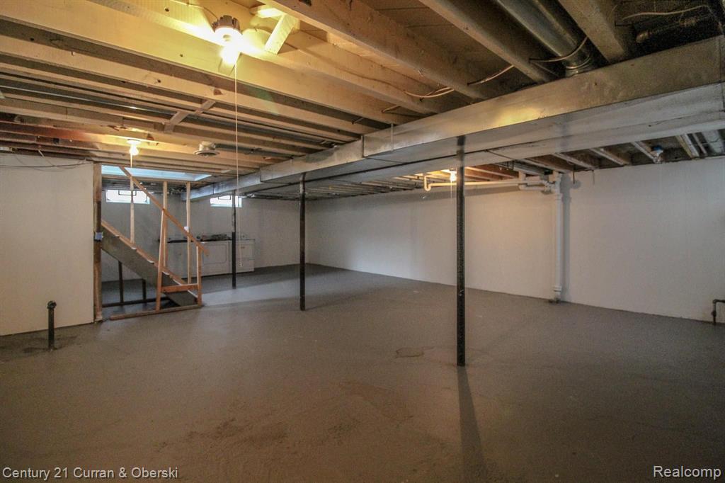 27034 Ford Road Dearborn Heights, MI 48127 - Photo 12 of 20
