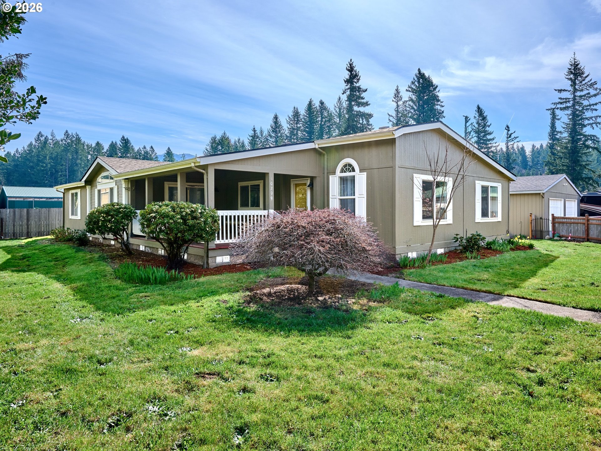 40299 Gates School Road Gates, OR 97346 - Photo 2 of 45