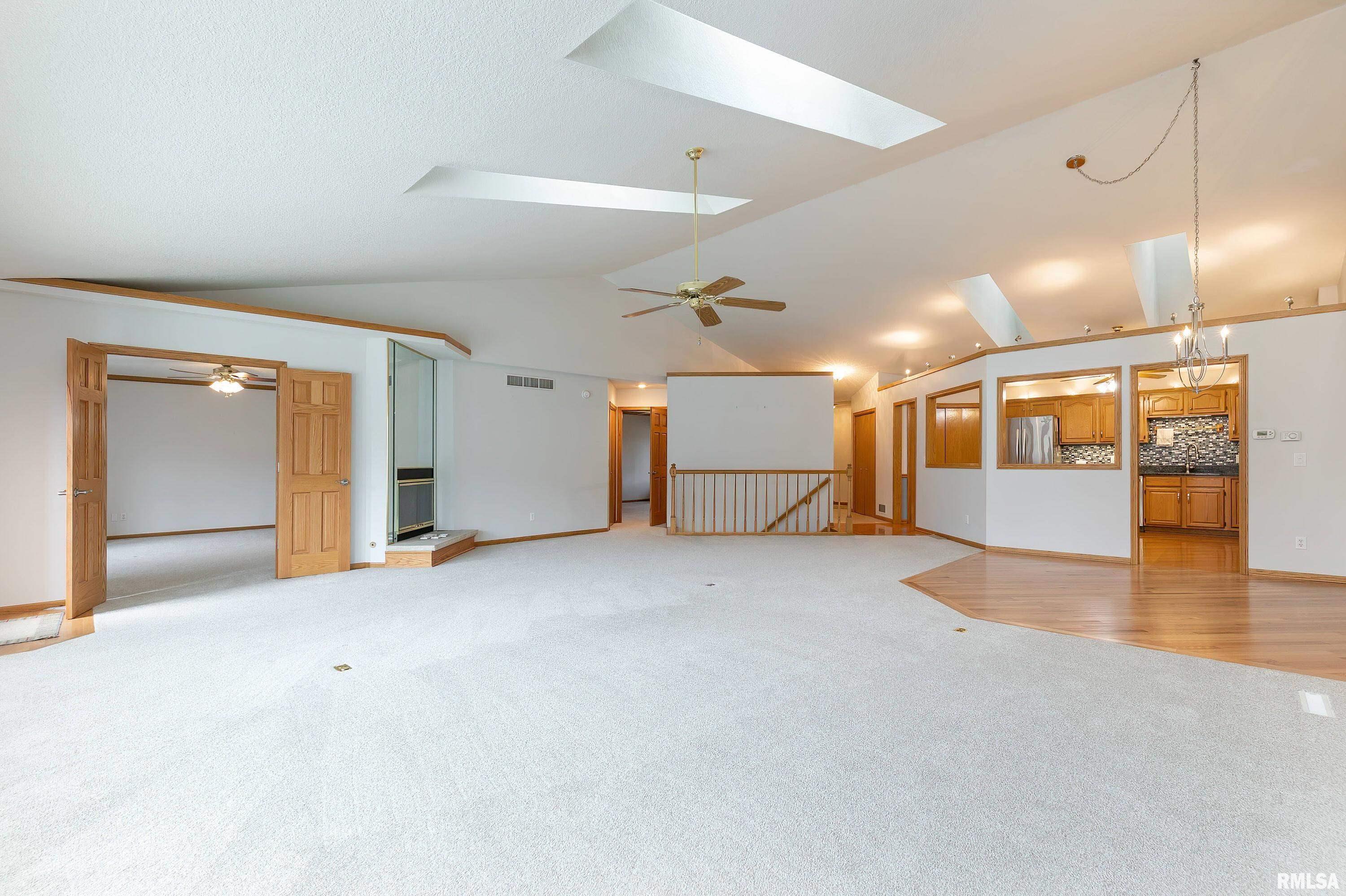 3367 East Ridge Drive Bettendorf, IA 52722 - Photo 11 of 39
