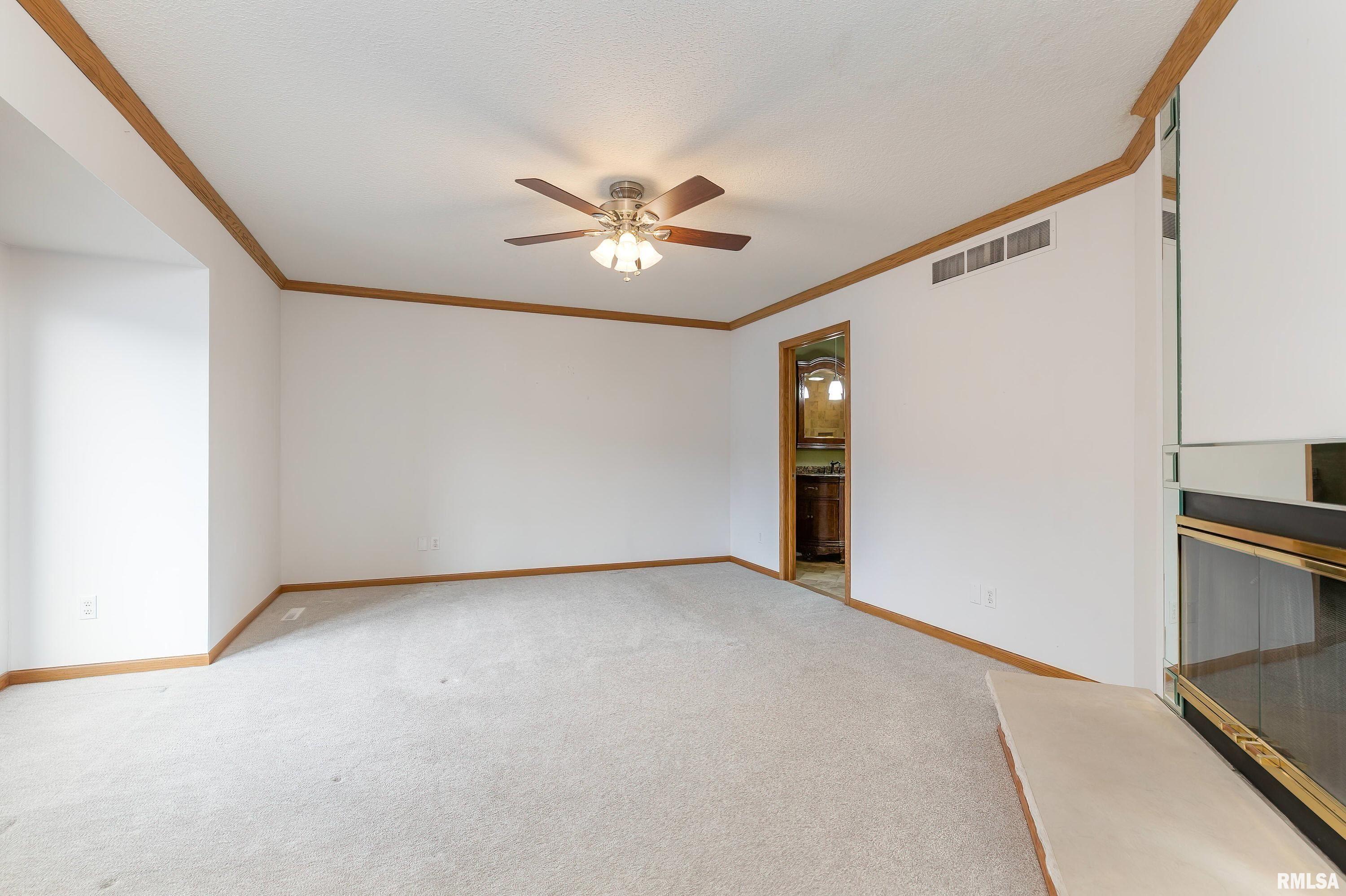 3367 East Ridge Drive Bettendorf, IA 52722 - Photo 13 of 39