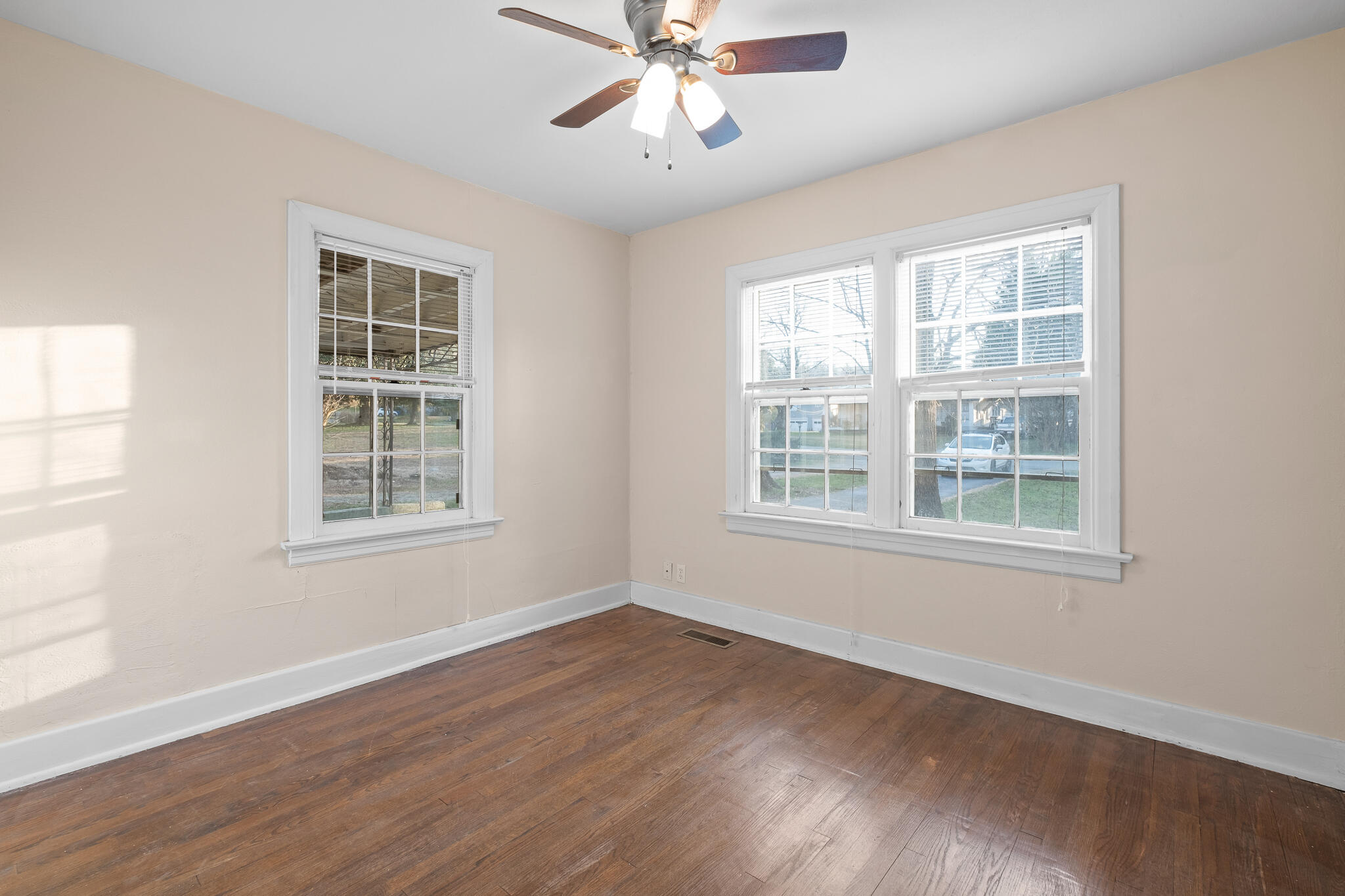205 Harding Road Chattanooga, TN 37415 - Photo 13 of 38 Harding-27