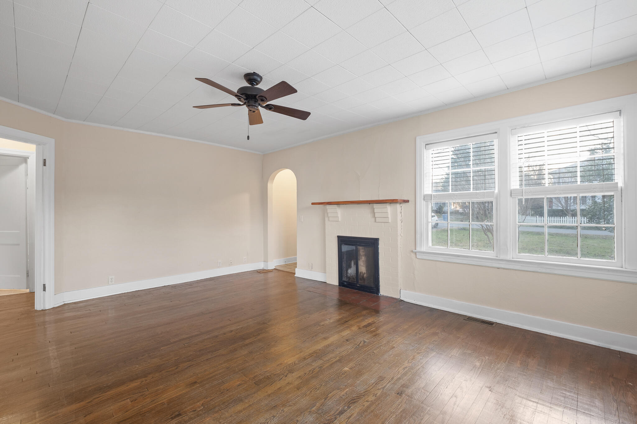 205 Harding Road Chattanooga, TN 37415 - Photo 2 of 38 Harding-19