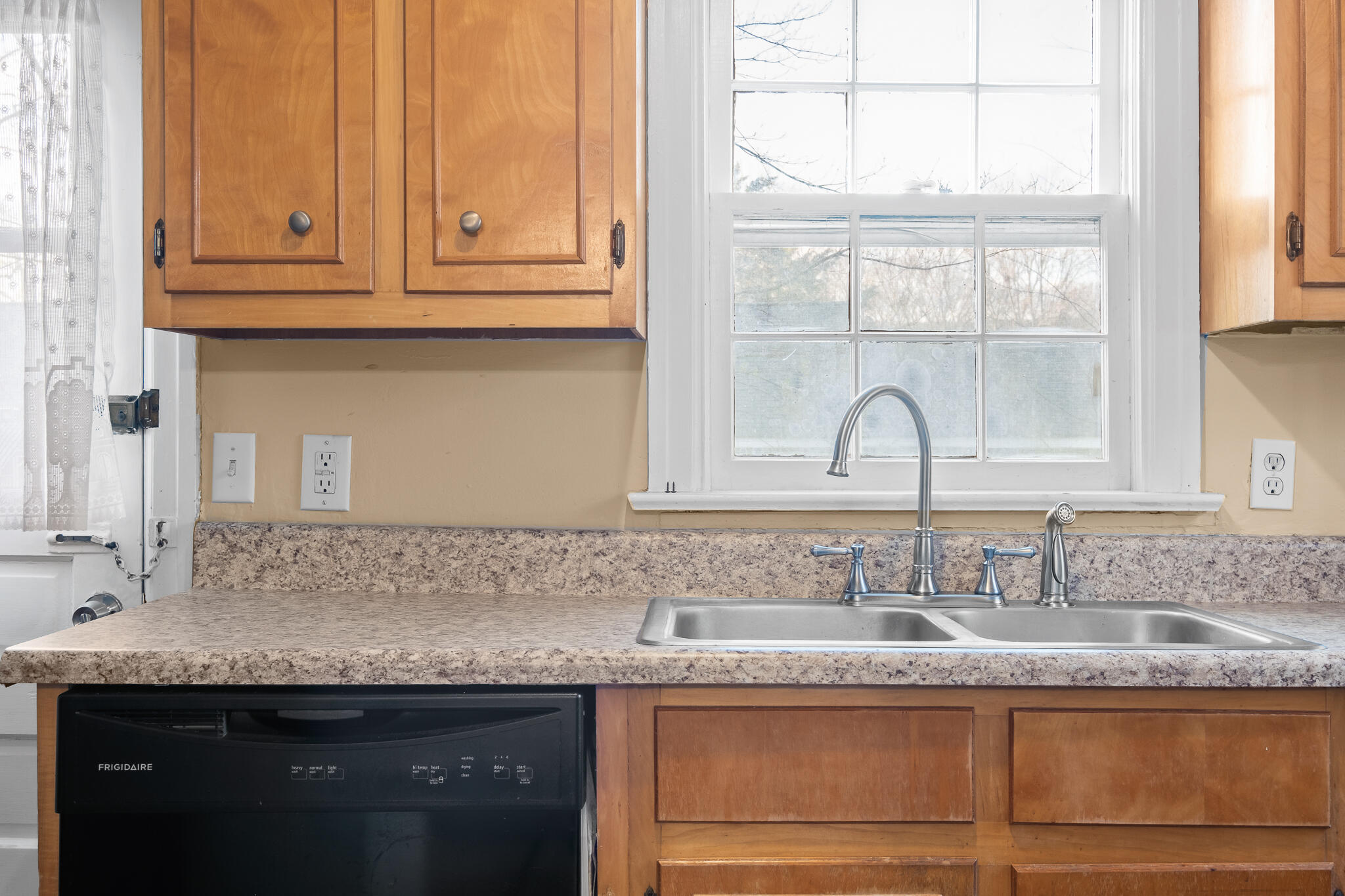 205 Harding Road Chattanooga, TN 37415 - Photo 10 of 38 Harding-23