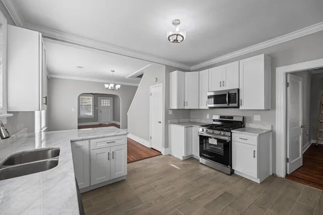 $239,000 | 930 North Belvedere Boulevard, Memphis, TN 38107