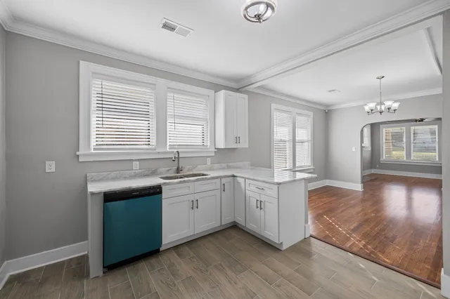 $239,000 | 930 North Belvedere Boulevard, Memphis, TN 38107