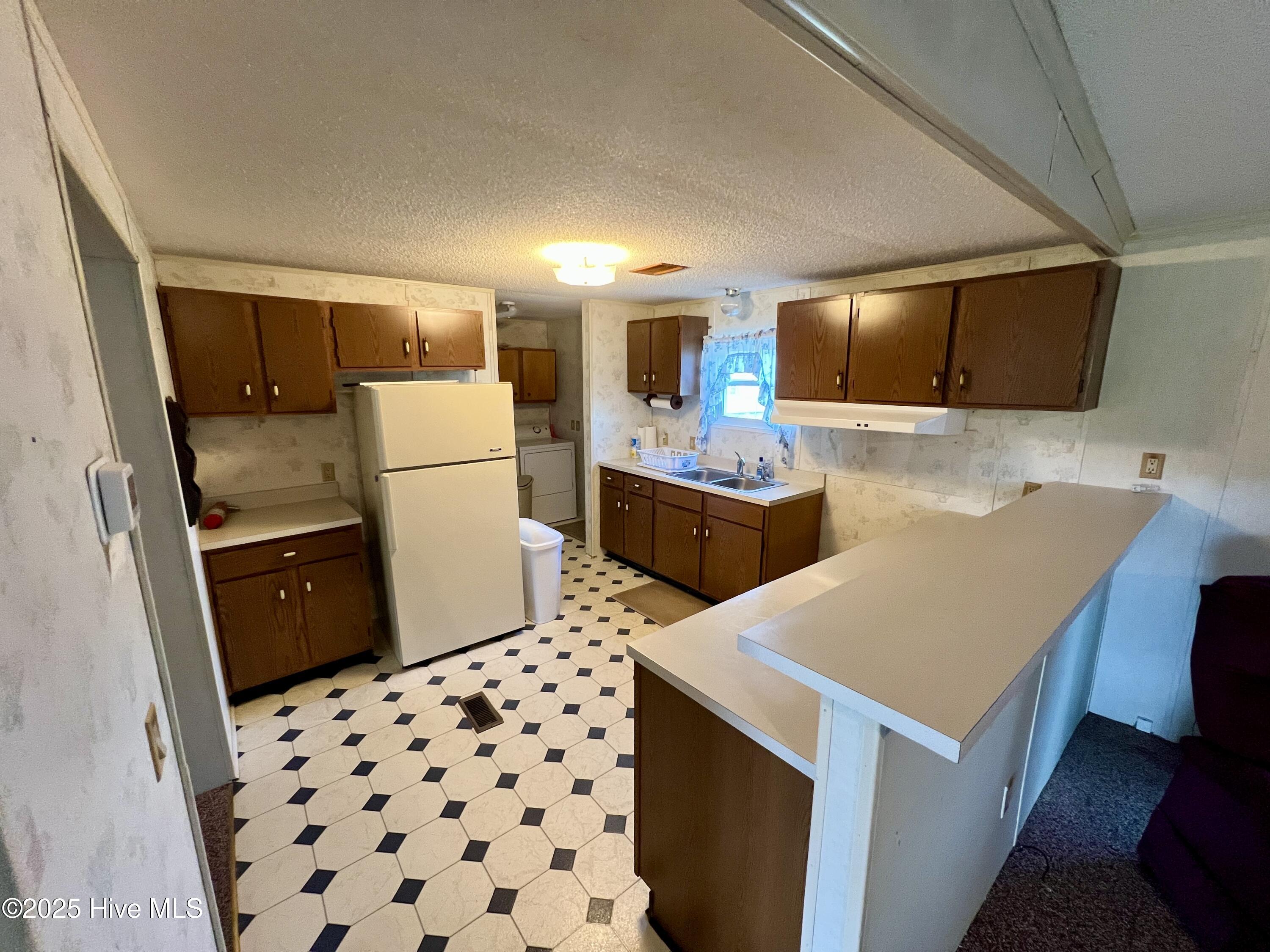 7335 Shallingtons Mill Road Macclesfield, NC 27852 - Photo 4 of 19 IMG_2875