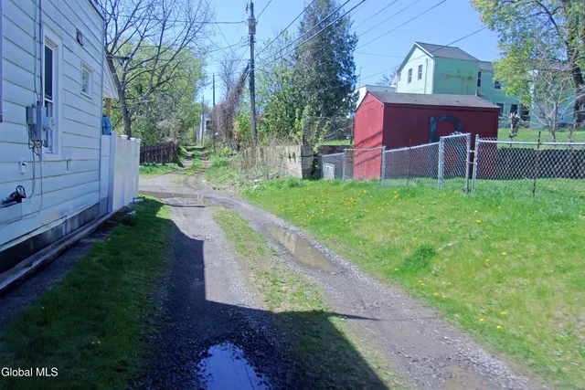 $139,900 | 1337 2nd Avenue, Watervliet, NY 12189