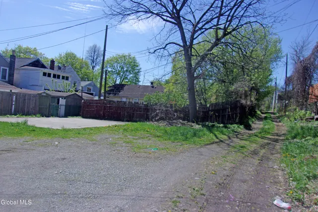 $139,900 | 1337 2nd Avenue, Watervliet, NY 12189