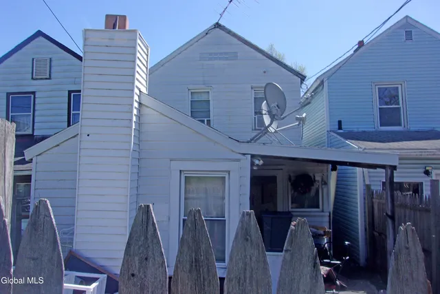 $139,900 | 1337 2nd Avenue, Watervliet, NY 12189