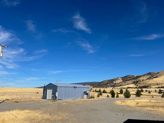 6719 Ager Beswick Road Montague, CA 96064 - Photo 15 of 20 Gallery Image 15