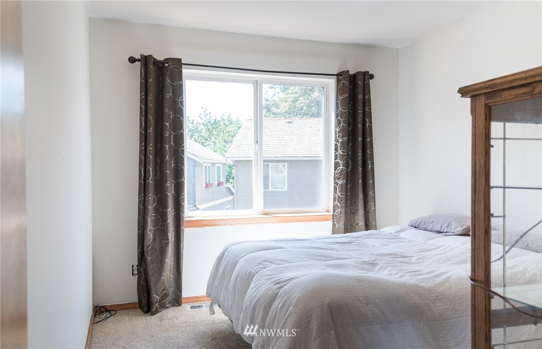 23237 Southeast 248th Street Maple Valley, WA 98038 - Photo 16 of 24