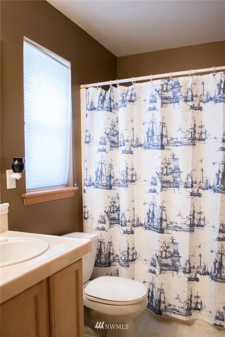 23237 Southeast 248th Street Maple Valley, WA 98038 - Photo 18 of 24