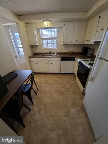 $1,950 | 615 C Lake Drive, Douglassville, PA 19518