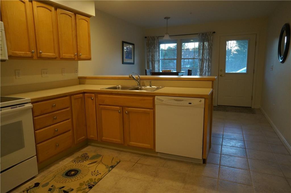 120 Starbird Road, Unit 11 Portland, ME 04102 - Photo 8 of 26 Photo