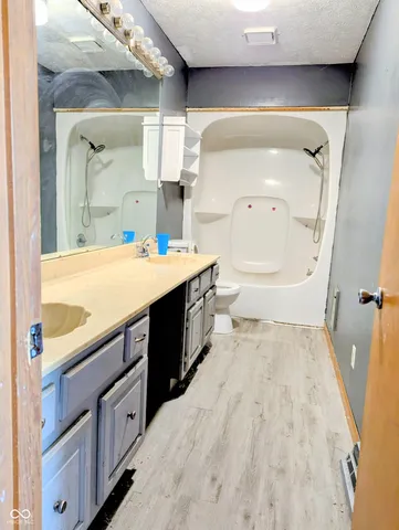 $163,500 | 304 East 14th Street, Seymour, IN 47274