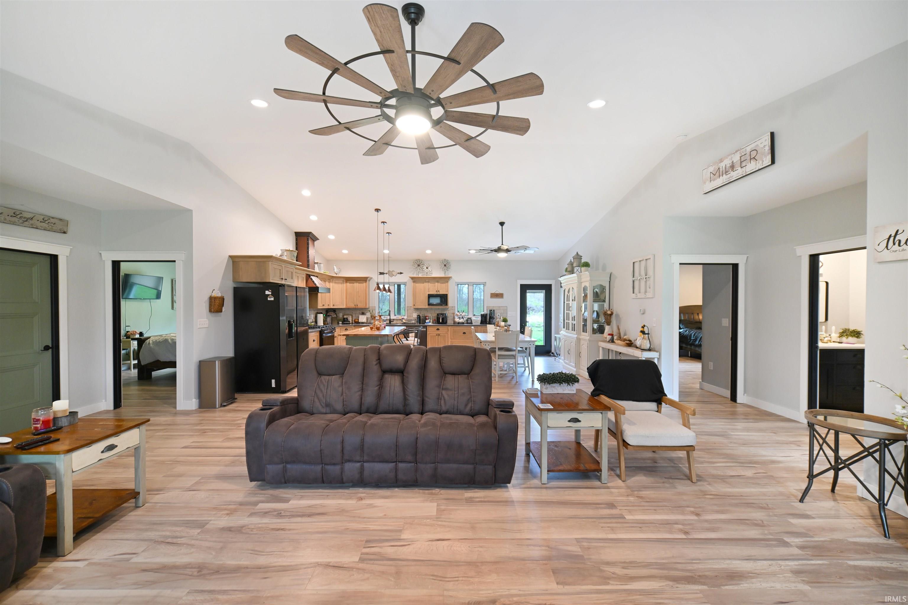 585 East Beer Road Milford, IN 46542 - Photo 8 of 29