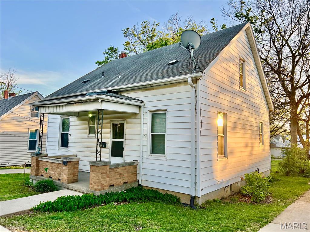 403 South Market Street Waterloo, IL 62298 - Photo 2 of 10