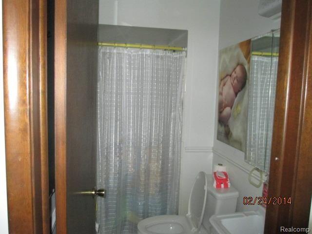 35023 Shell Drive Sterling Heights, MI 48310 - Photo 17 of 28 2014-02-24 14.08