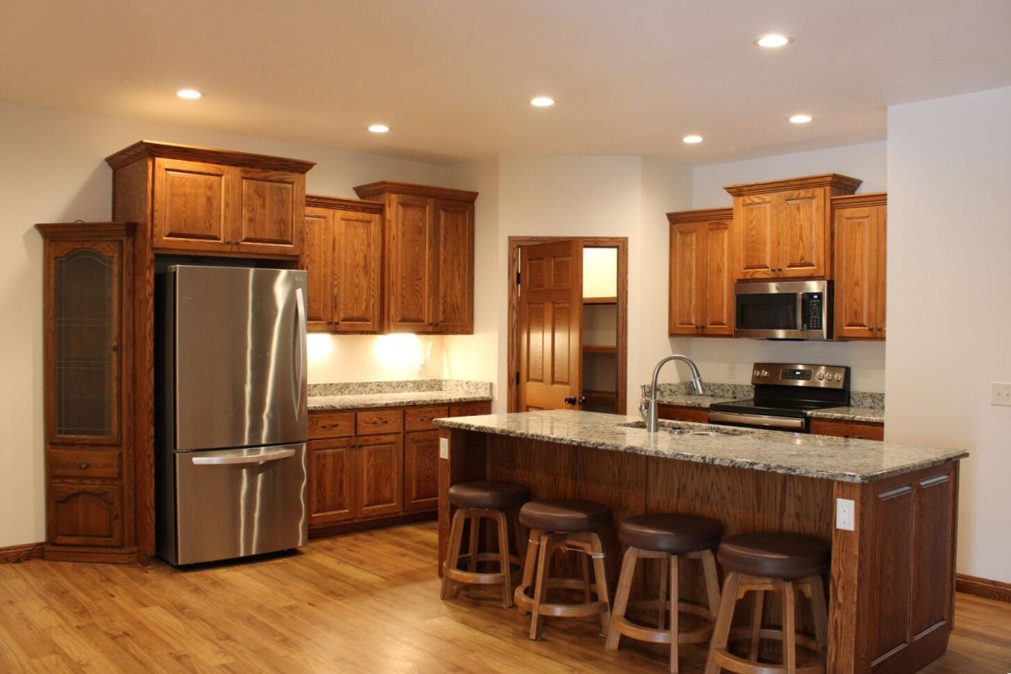 826 Prairie Gardens, Unit 25 Kewaskum, WI 53040 - Photo 2 of 25 kitchen