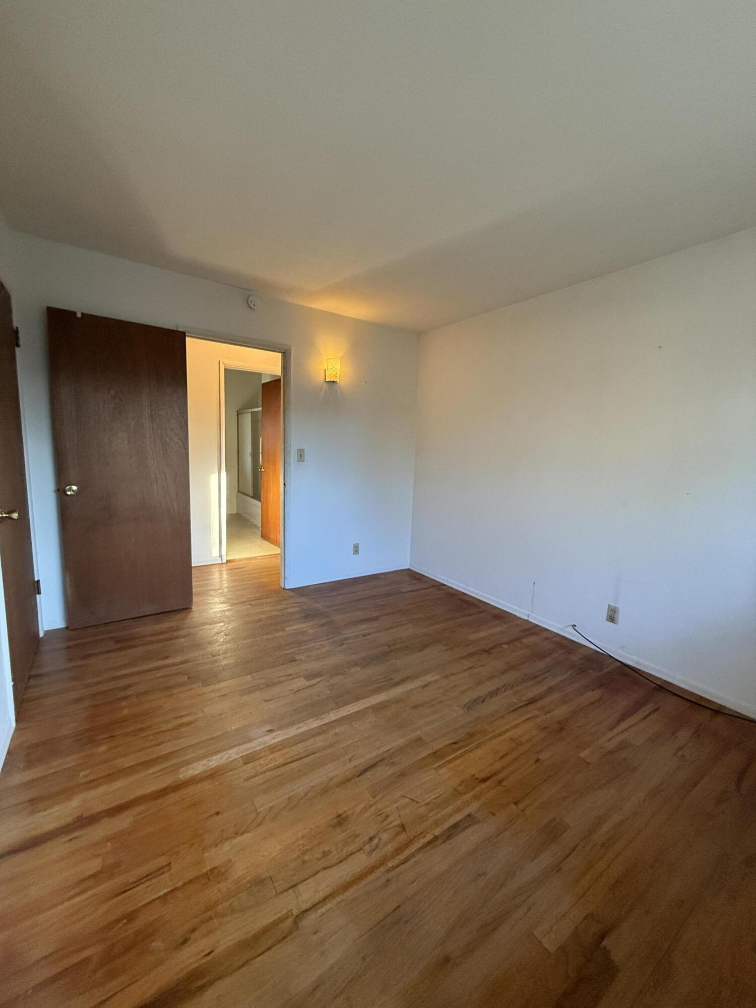 531 Upper Applegate Road Jacksonville, OR 97530 - Photo 7 of 14 IMG_0969