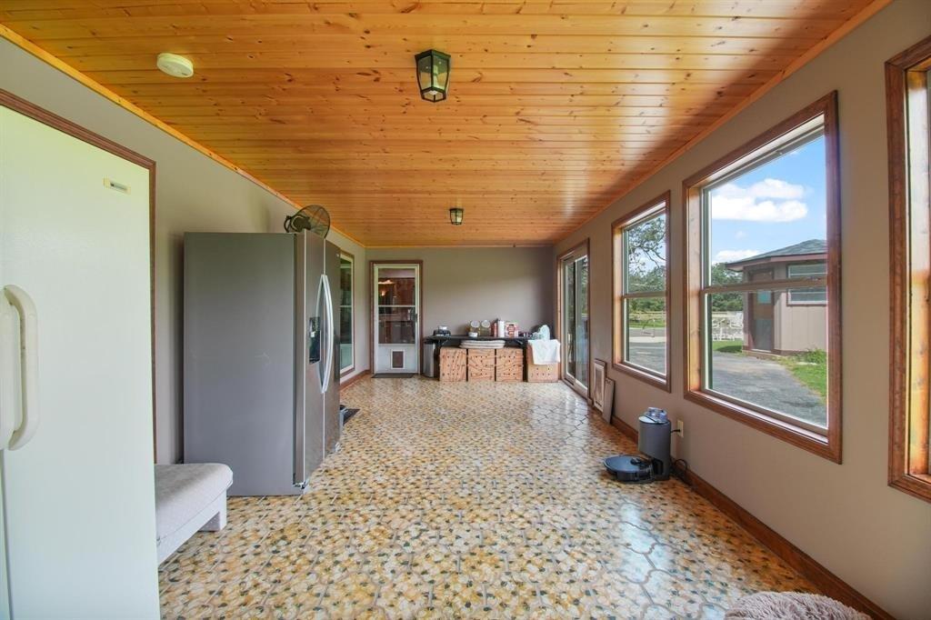 11074 State Highway 64 Overton, TX 75684 - Photo 10 of 40 a very nice looking room with a large window