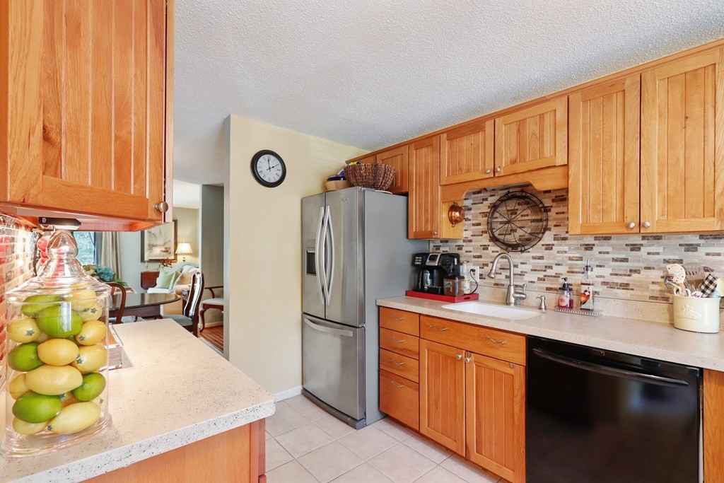 630 Maple Brook Road, Unit 630 Bellingham, MA 02019 - Photo 7 of 41 Gallery Image 7