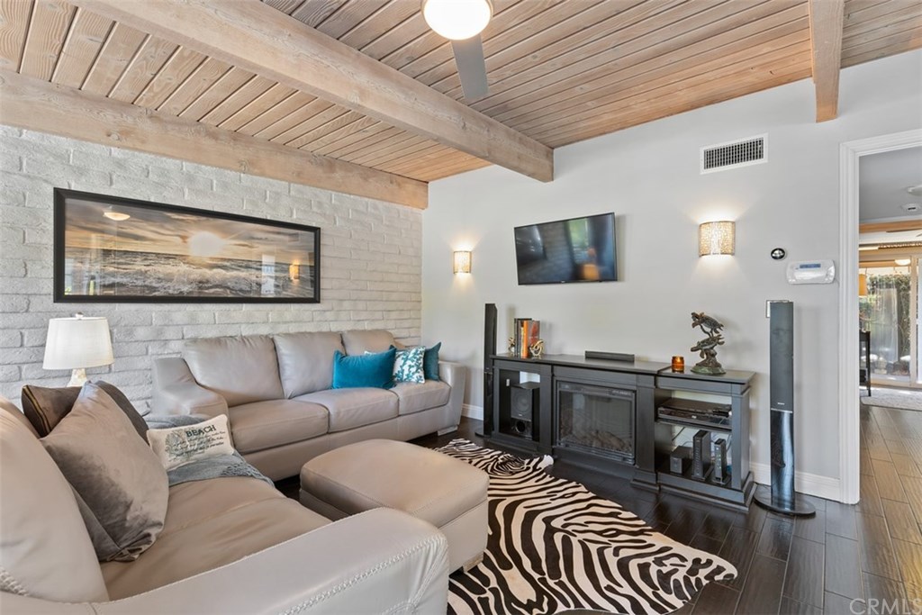198 Del Gado Road San Clemente, CA 92672 - Photo 6 of 47 Let's hang out and brag to your friends about your swanky pad